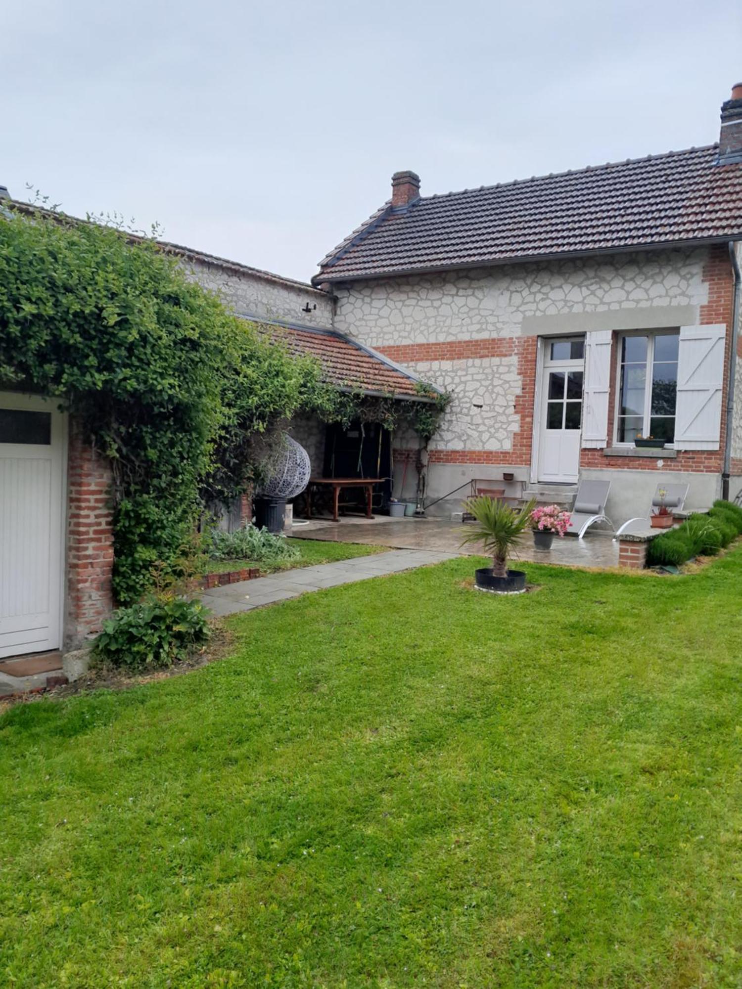 Gite, Maison A La Campagne Ardennes, Aisne,Marne Le Thour Zewnętrze zdjęcie